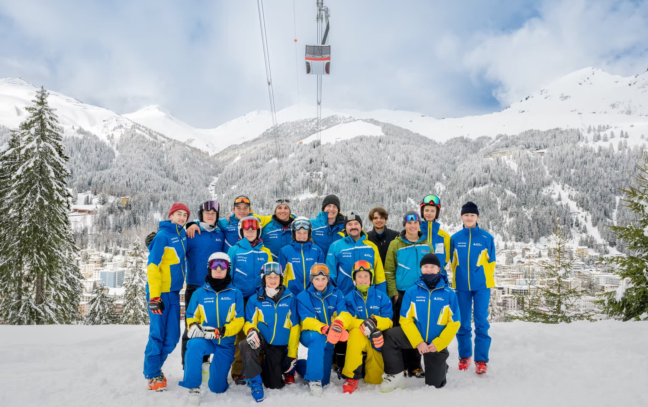 Das komplette Team RLZ Alpin Davos
